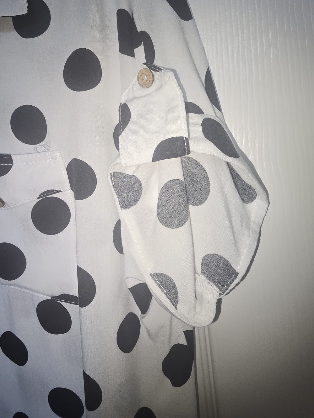 Polka Dot Short-Sleeve Button-Up Shirt - Black/White - Picture 3 of 9